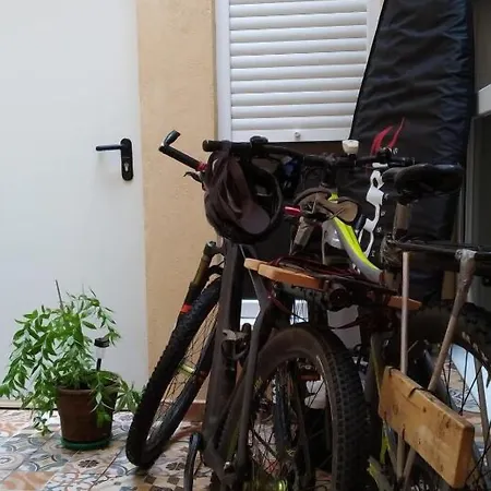 Allegro بيت شباب