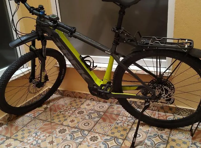 阿勒格洛旅馆 旅馆